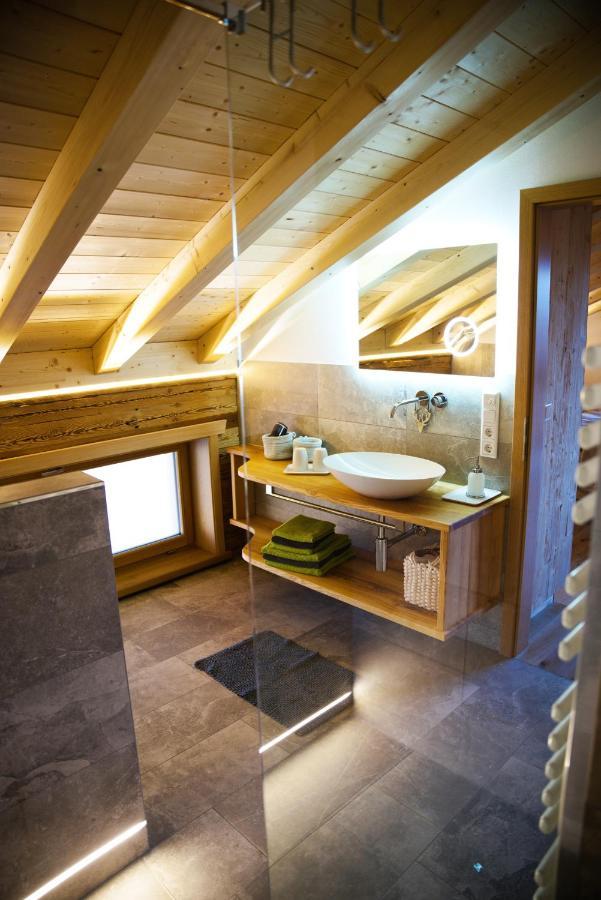 Leos Alpenchalet - Inclusive Sommer Bergbahnticket Und E-Auto Ladestation Oberstdorf Esterno foto